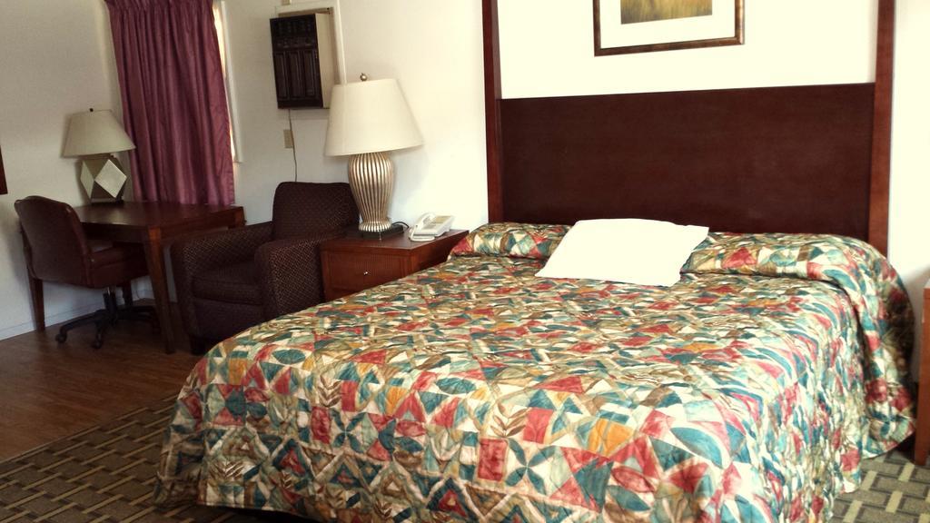 Executive Inn & Suites Lakeview Bilik gambar