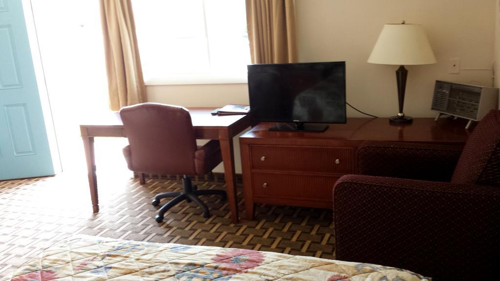 Executive Inn & Suites Lakeview Bilik gambar