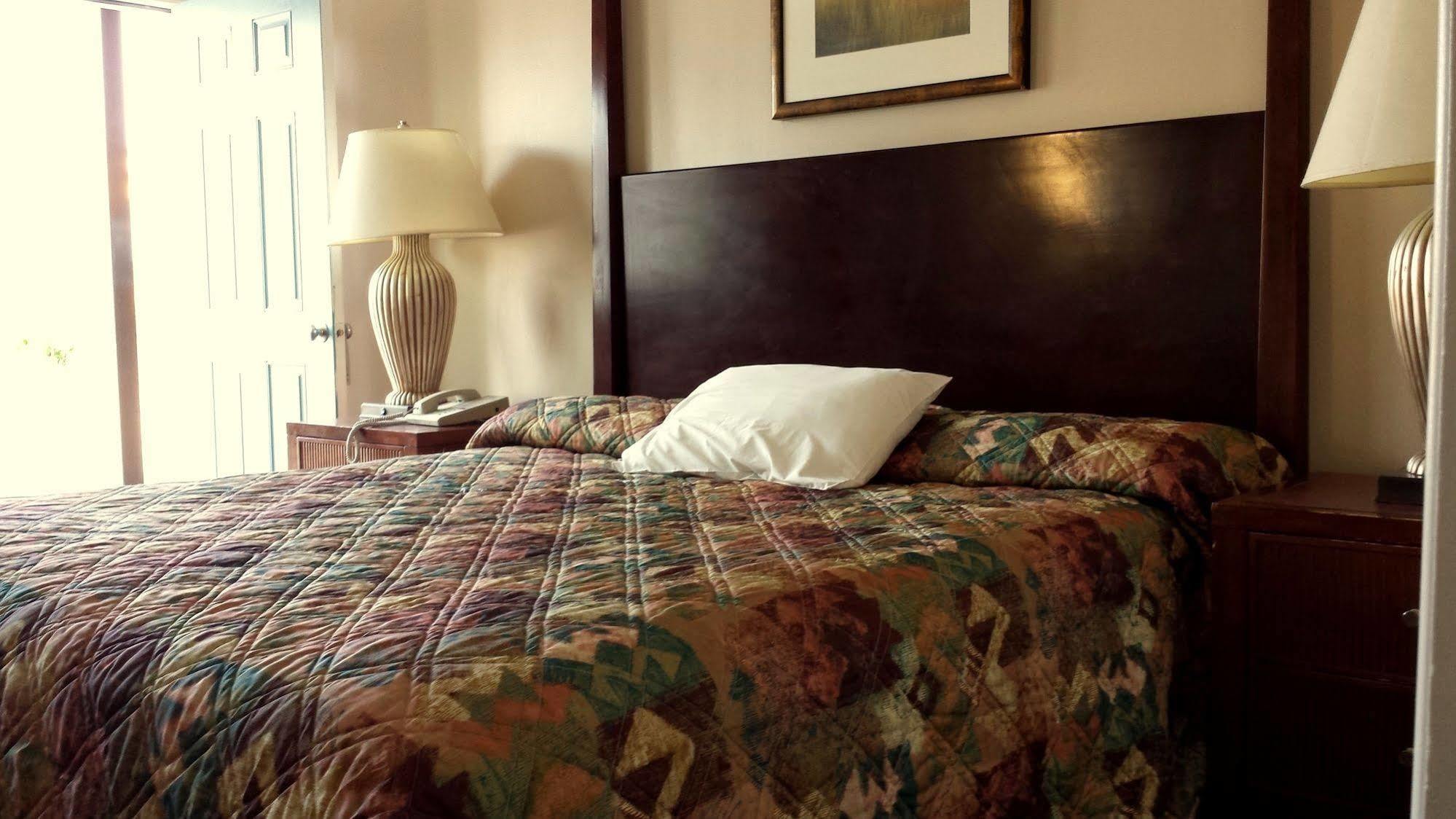 Executive Inn & Suites Lakeview Luaran gambar