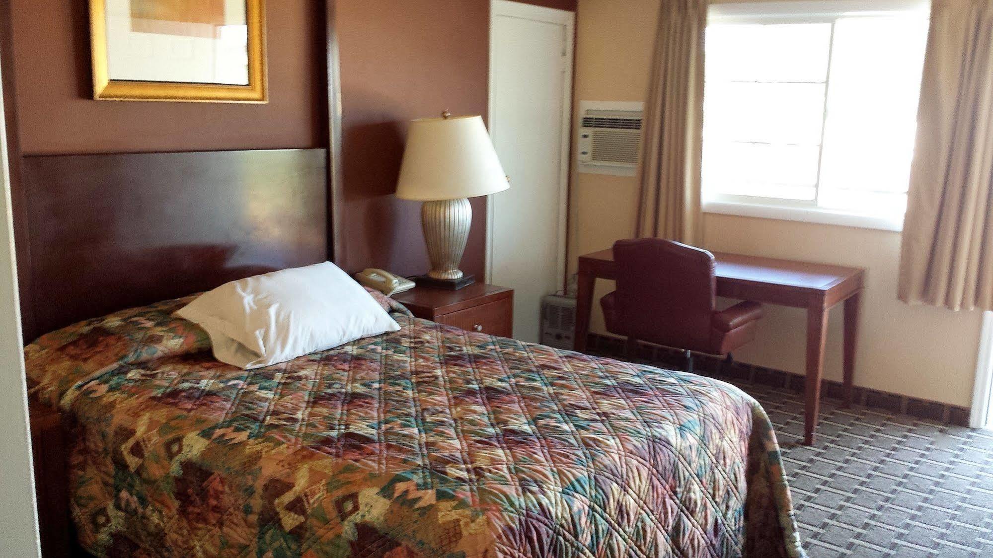 Executive Inn & Suites Lakeview Luaran gambar